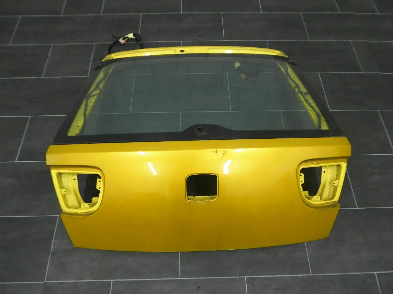 SEAT LEON Cupra R 1M Heckklappe Klappe hinten mit Scheibe Gelb *TOP* - Bild 1