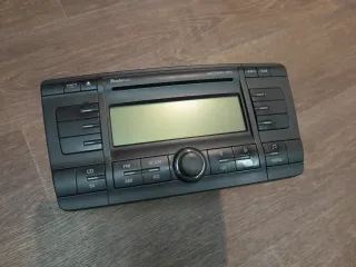 SKODA OCTAVIA Radio mit CD - BMM - 1Z0035156C - Bj 2007 - 144750 km ohne Code - Bild 1