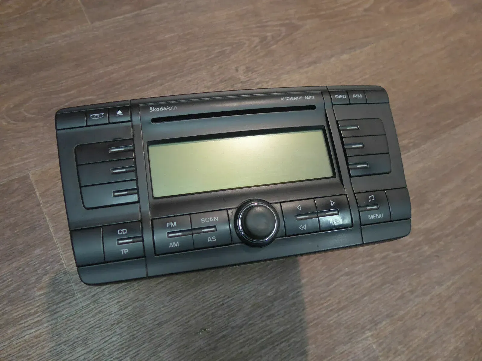 SKODA OCTAVIA Radio mit CD - BMM - 1Z0035156C - Bj 2007 - 144750 km ohne Code - Bild 1