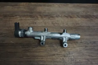 Audi A4 8W A5 F5 Q7 4M Kraftstoffverteiler Rechts Fuel Rail Right V6 059130090CS - Bild 5