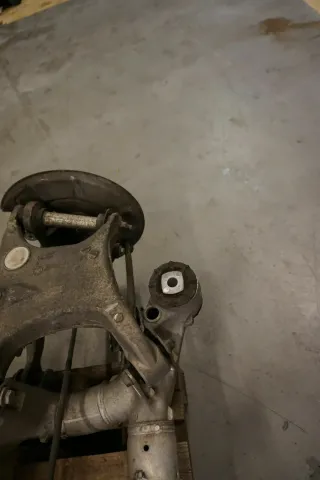 BMW 6er E63 E64 Hinterachsträger Achsträger Achse hinten Träger 6760021 6760022 - Bild 9