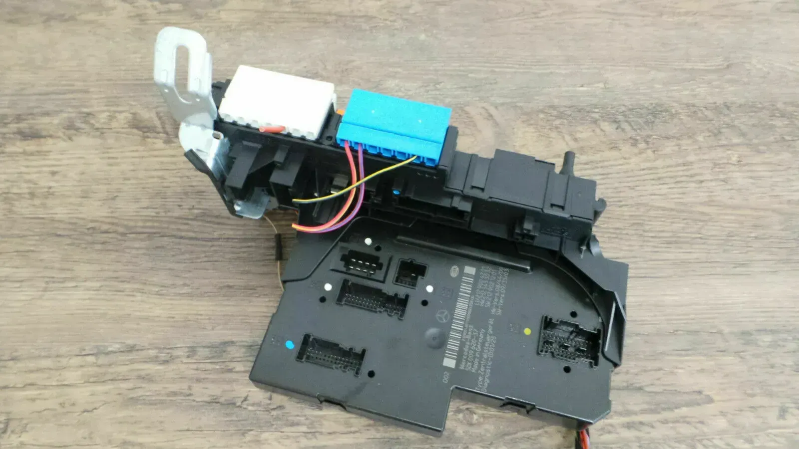 Mercedes E Klasse W212 Steuergerät Zentralelektrik Sicherungskasten 5DK009620-37 - Bild 1