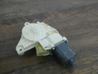 Fensterhebermotor hinten rechts Mercedes C W204 2048200542 C-Klasse - Bild 1