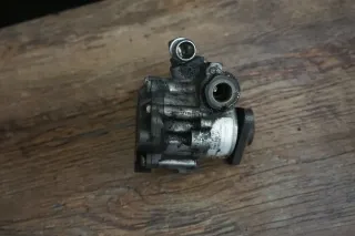 Audi A6 4F Servopumpe Flügelpumpe 4F0145155A - Bild 3