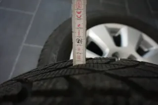 Audi A6 4G 16 Zoll Alufelgen Felgen Winterreifen 225/60 R16 4G0601025 - Bild 10