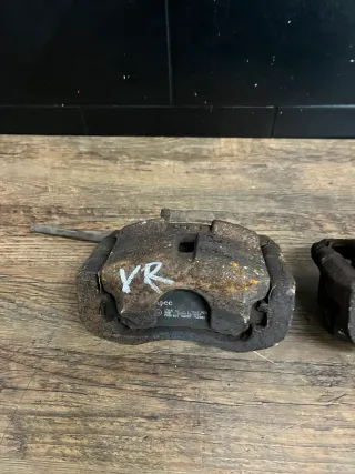 VW T5 Bremse vorn vorne Komplett Set 2.5 TDI Scheiben Halter Beläge AXE 174PS - Bild 3