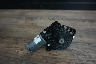 VW Passat B8 GTE Variant Schiebedachmotor Motor Schiebedach 3G9877795C - Bild 1