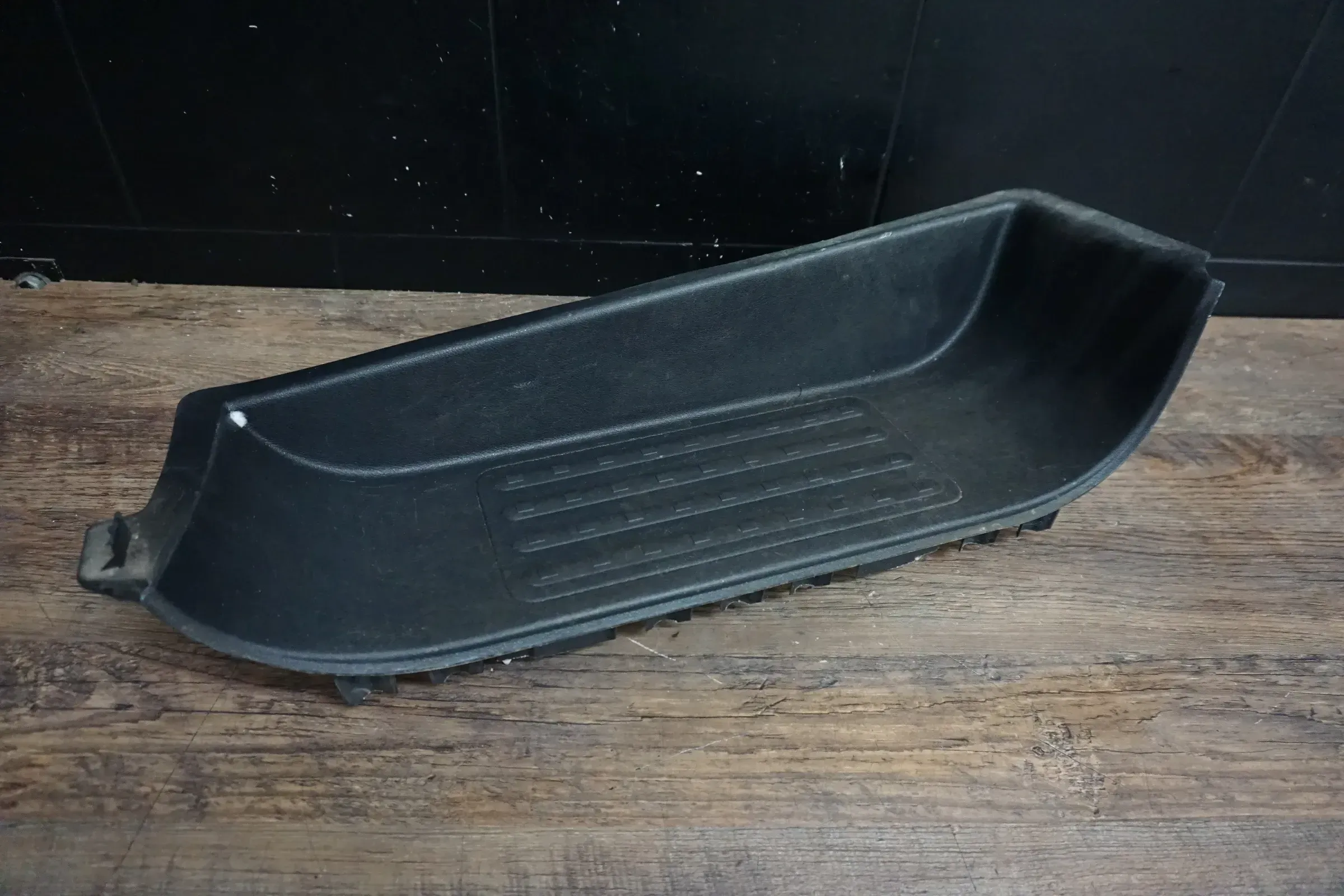 VW T6 7J 2.0 TDI Verkleidung Einstieg Trittschale v rechts 7H0863736F 7H0863736G - Bild 1