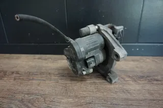 VW Passat 3G 2023Bj 1.5TSI Stellmotor Bremssattel hinten rechts 3Q0615406A - Bild 5