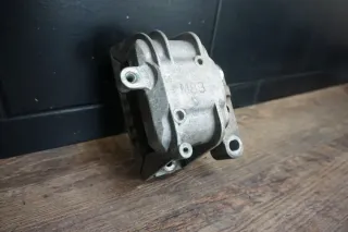 Audi A3 8P Motorlager Lager Motor Halter 1.4TSI 1K0199267CG - Bild 2