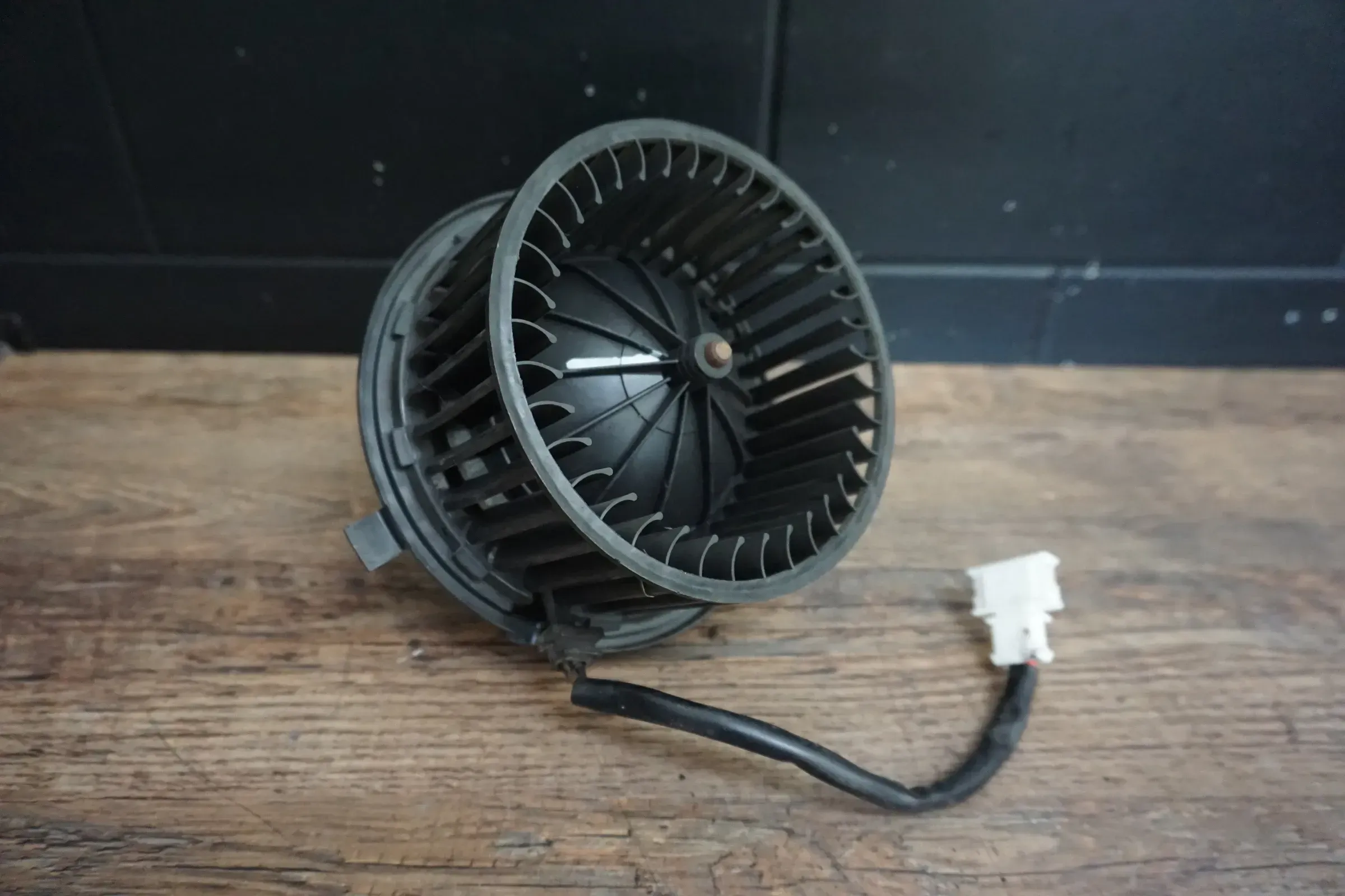 VW T4 Lüftermotor Gebläsemotor Heizungsgebläse Siemens 701819021B - Bild 1