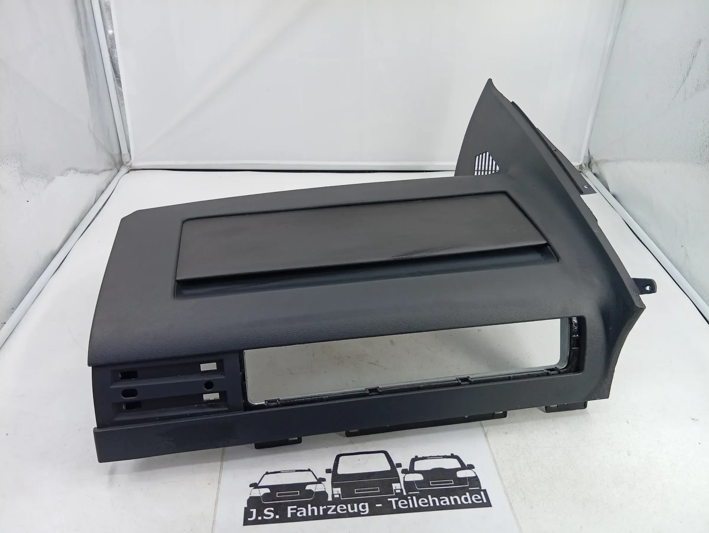 VW T5 Multivan Highline Verkleidung Anthrazit 7H5857056A Beifahrer 7H5857127D - Bild 1