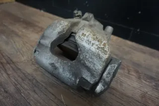 Volkswagen VW T5 Bremszange Bremssattel vorne rechts 7H0106B - Bild 3