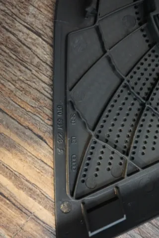 8T0857228A Audi A4 8K A5 8T B&O Bang&Olufsen Lautsprecher Abdeckung rechts - Bild 4