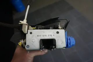 Audi A4 B5 Tür Türschloß Zentralverriegelung hinten rechts 4/5-Türer 8D0839016 - Bild 6