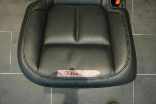 Sitzbank rechts Porsche Cayenne 958 92A 06.10- Schwarz Rücksitzbank ohne Airbag - Bild 2