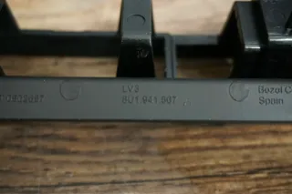 Original Audi Q3 8U Mehrfachschalter Schalteraufnahme 8U1941567A schwarz - Bild 6