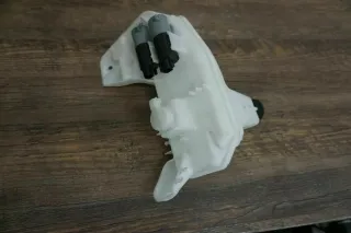 JAGUAR F-TYPE Wischwasserbehälter mit Pumpe - Bild 1
