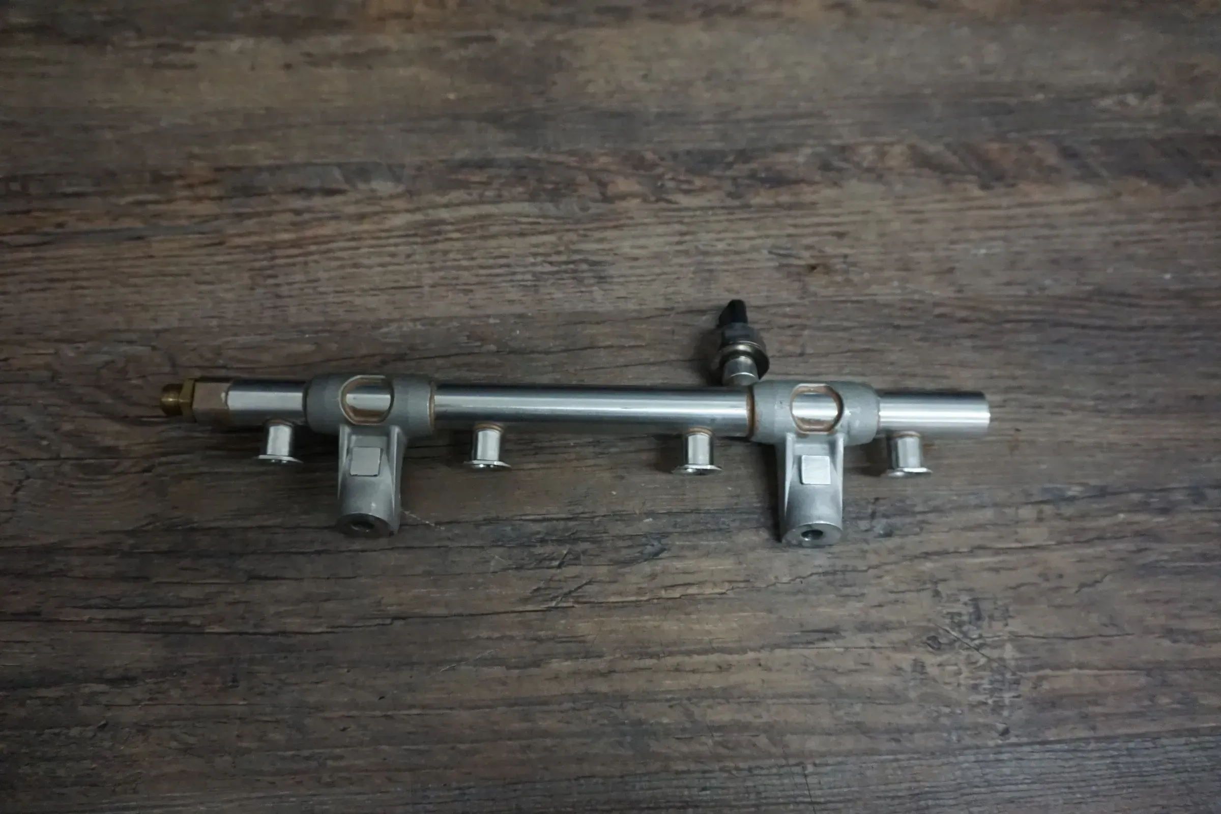 Audi A3 S3 8V TDI Kraftstoffverteiler Einspritzleiste Leiste Verteiler 06L133317 - Bild 1