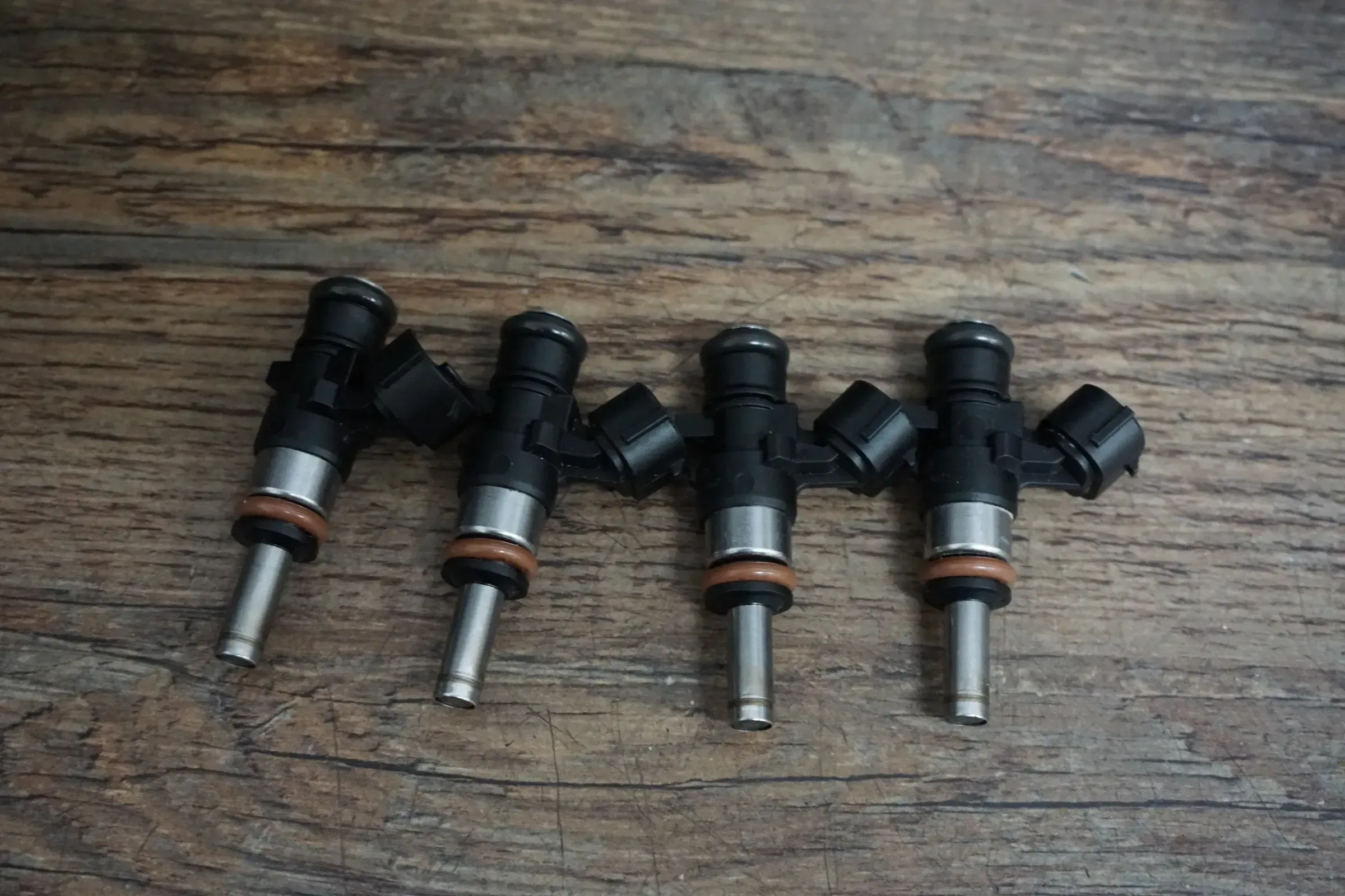 4x Org Audi Q5 A3 A4 A5 VW Golf Polo Einspritzdüsen 06L906031C Injektor 2.0 TFSI - Bild 1