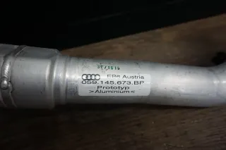 AUDI A4 8W0 3,0 TDI 059145673BP Ladeluftrohr Leitung Ladeluft - Bild 3
