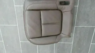Sitzbank links Porsche Cayenne 958 06.10- Braun Sitzfläche schwarz Rücksitzbank - Bild 3