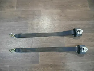 Sicherheitsgurt hinten rechts 1K6857806D VW Golf V 5 Türer links 1K6857805D GTI - Bild 1
