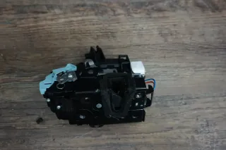 Skoda Roomster 5J Stellmotor Tür Türschloß mit ZV vorne links 3D1837015AD - Bild 2
