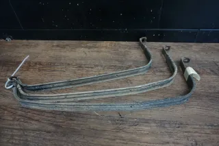 VW T5 7H Halterung Halter Tank Kraftstofftank Fangband Tankbänder 3 Stück - Bild 1