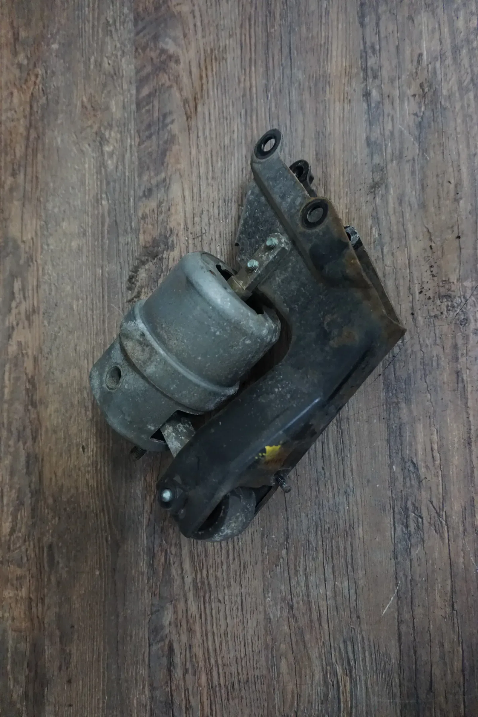 VW T4 Motorhalter Stütze Getriebehalter Lager 2,5 TDI ACV 7D0399111S - Bild 1