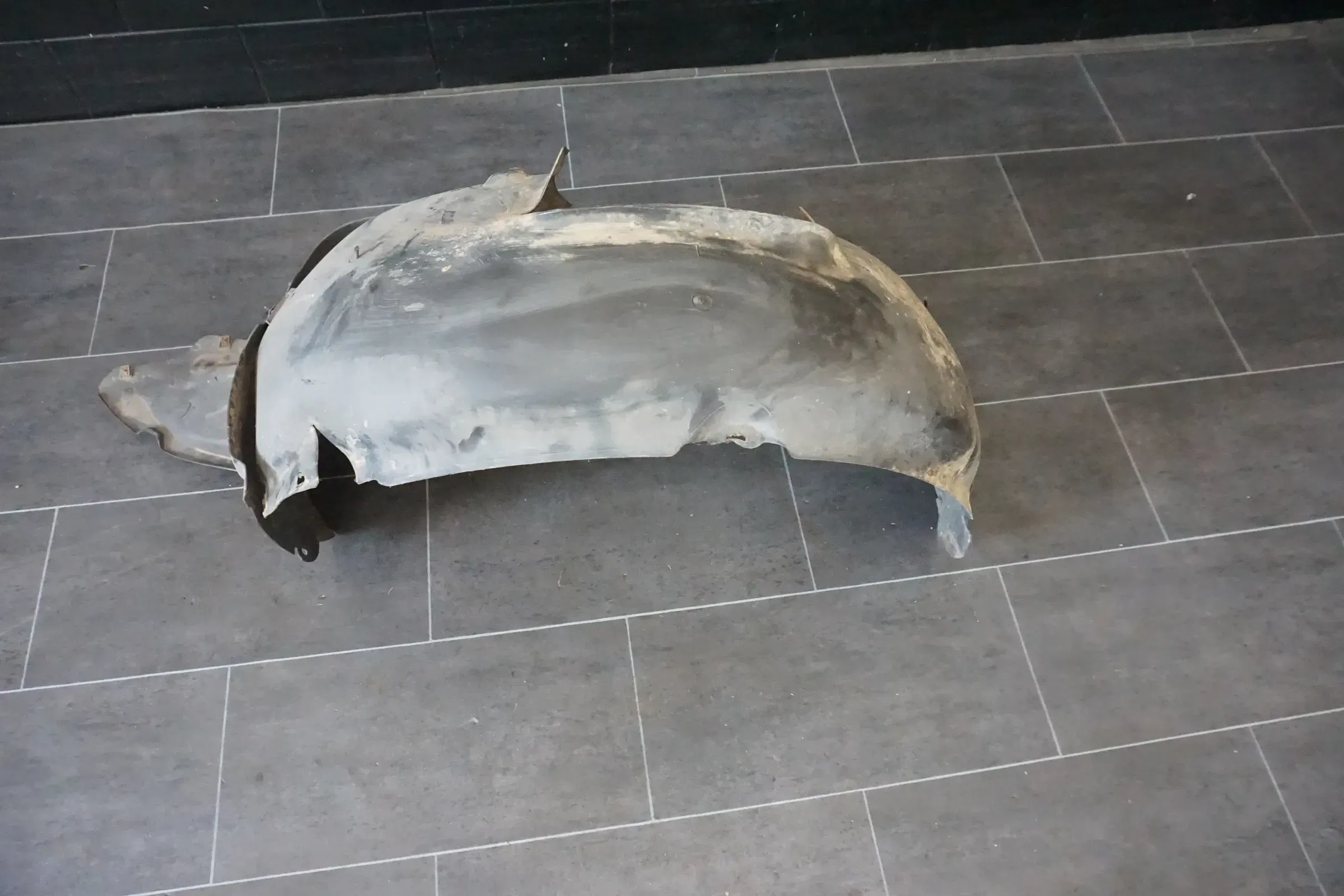 VW Golf 5 V 1K - Radhausschale Radschale vorne links 1K0805977B - Bild 1