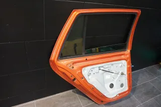 Skoda Fabia Combi 5J Tür hinten Links ohne Anbauteile Farbe orange 9771 - Bild 9