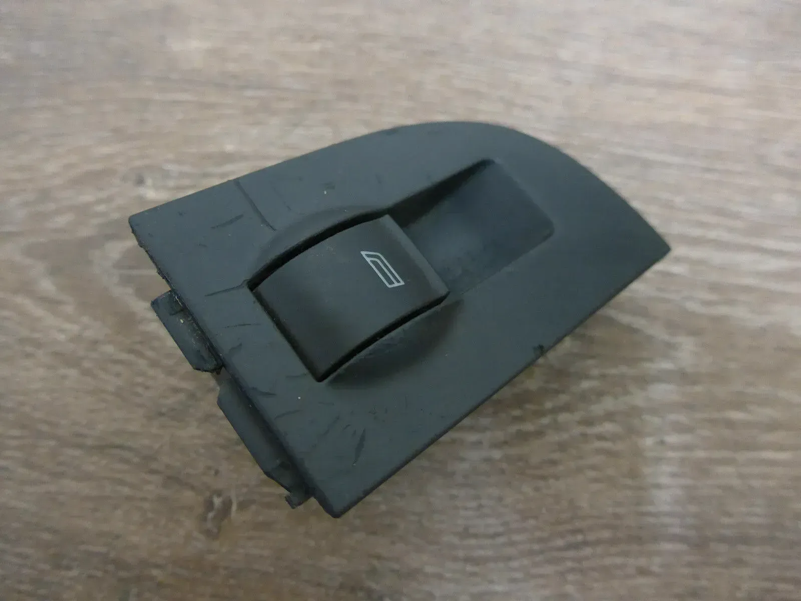 Audi A6 4B TDI 2,5 4B0959522 Fensterheberschalter Hinten Rechts - Bild 1