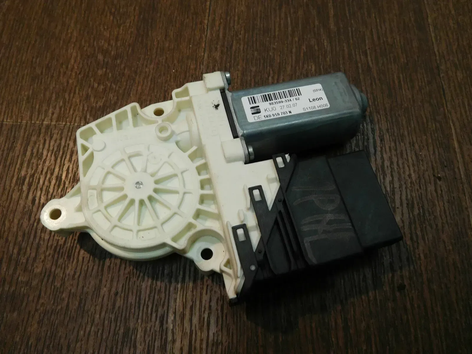 Seat Leon 1P Fensterhebermotor hinten links 1K0959703N Fensterheber Motor *TOP* - Bild 1