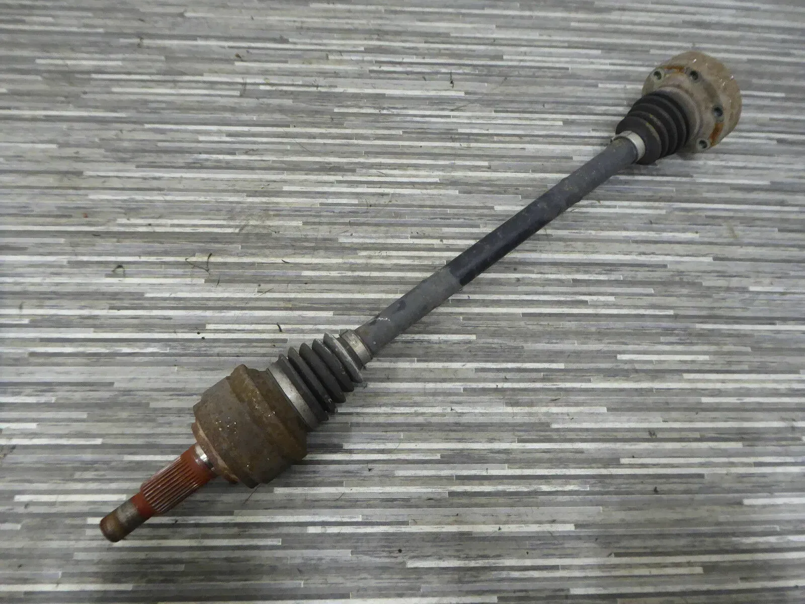 VW Touareg 7L Antriebswelle Gelenkwelle Welle Antrieb hinten rechts 7L0501201B - Bild 1