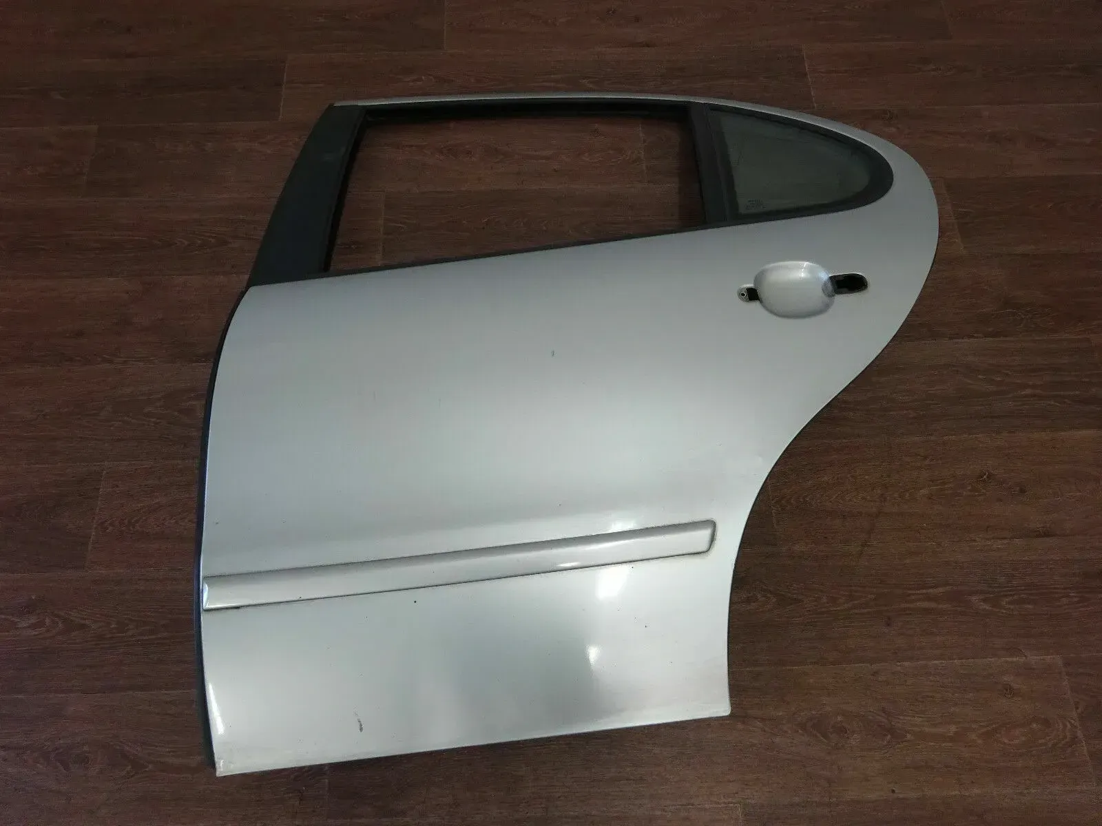 Seat Leon Cupra R 1M Tür hinten links Fahrerseite Türe Silber L57N LS7N - Bild 1