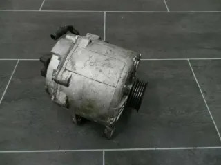Audi A4 S4 8E B6 Lichtmaschine Lima wassergekühlt - Bild 1