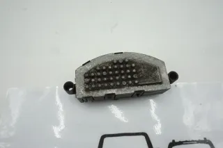 Gebläsemotor Vorwiderstand Audi A4 A5 A8 Q5 RS5 8T0820521A Mercedes A2469064100 - Bild 2