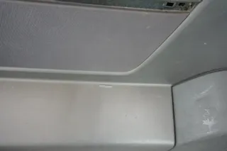 VW T5 7H Verkleidung Hinten rechts Seitenrollo Laderaum Stoff Antrazit Multivan - Bild 6