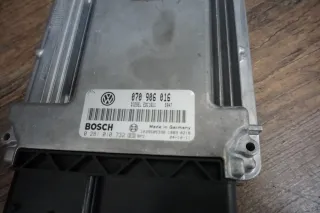 VW Transporter T5 2.5 TDI Motorsteuergerät Steuergerät Motor ECU 070906016BA AXD - Bild 3
