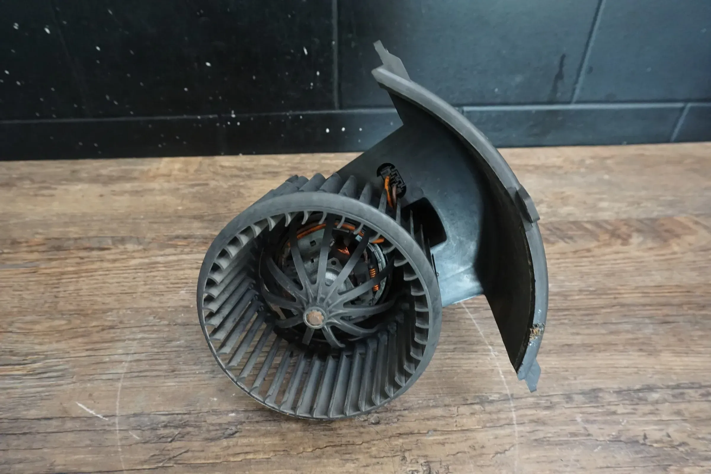 VW Transporter T5 Lüfter Lüftermotor Motor Heizung Innen 7H1819021A 7E1819021B - Bild 1
