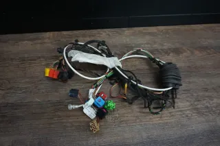 Audi A4 B5 Türkabelbaum Vorne Links für elektr. Fensterheber Bose - Bild 2