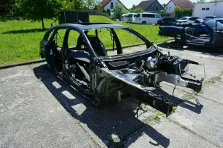 Audi RS4 B8 8K Karosserie Karosse Limousine Schwarz Rohkarosse BJ2016 Unfall - Bild 3