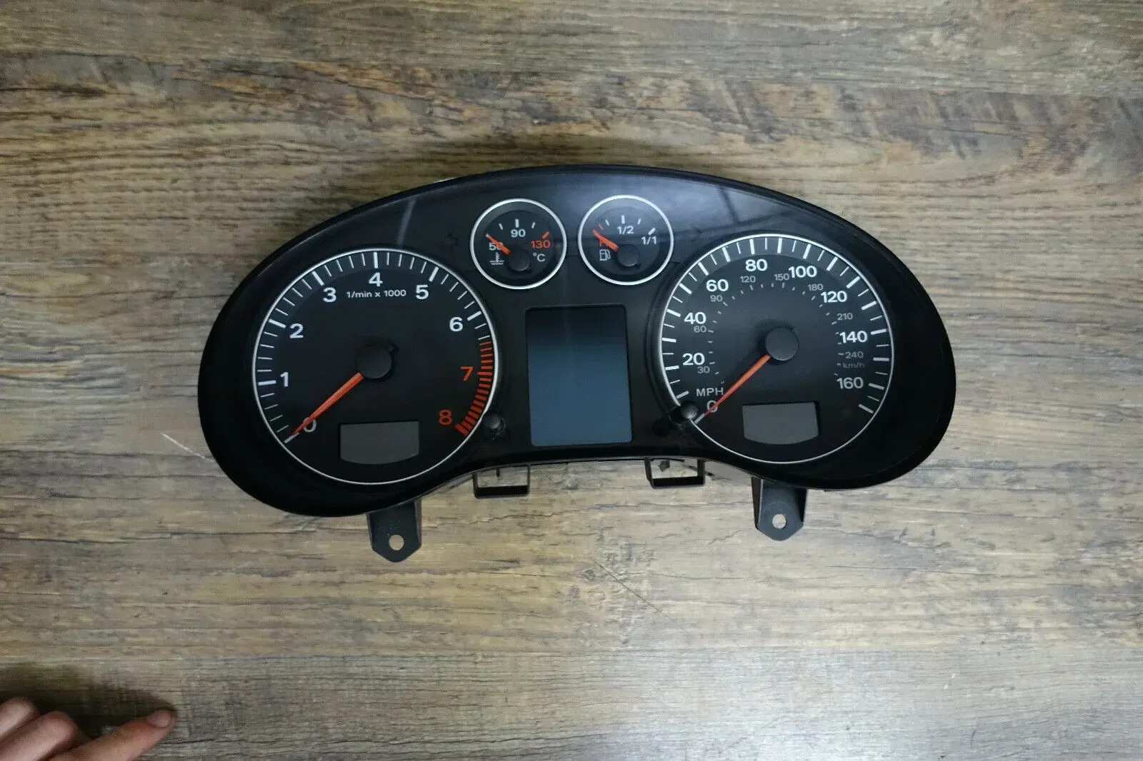 Audi A3 8P Sportback Bj.06 Tacho US-Modell Meilen 8P0920981D VDO 110080297022 - Bild 1