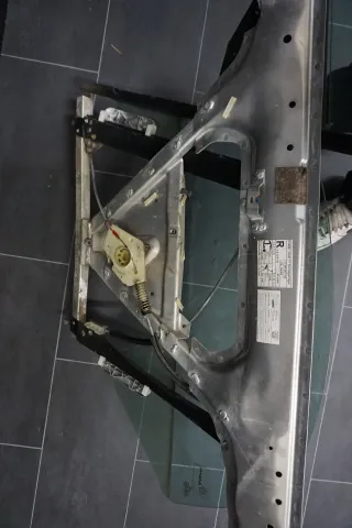 AUDI TT 8N Cabrio Roadster Fensterhebermechanik vorne rechts 8N7837730 - Bild 5