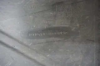 VW T5 7H Multivan Abdeckung Hitzeschutzblech Verkleidung vorne links 7H0825207K - Bild 3