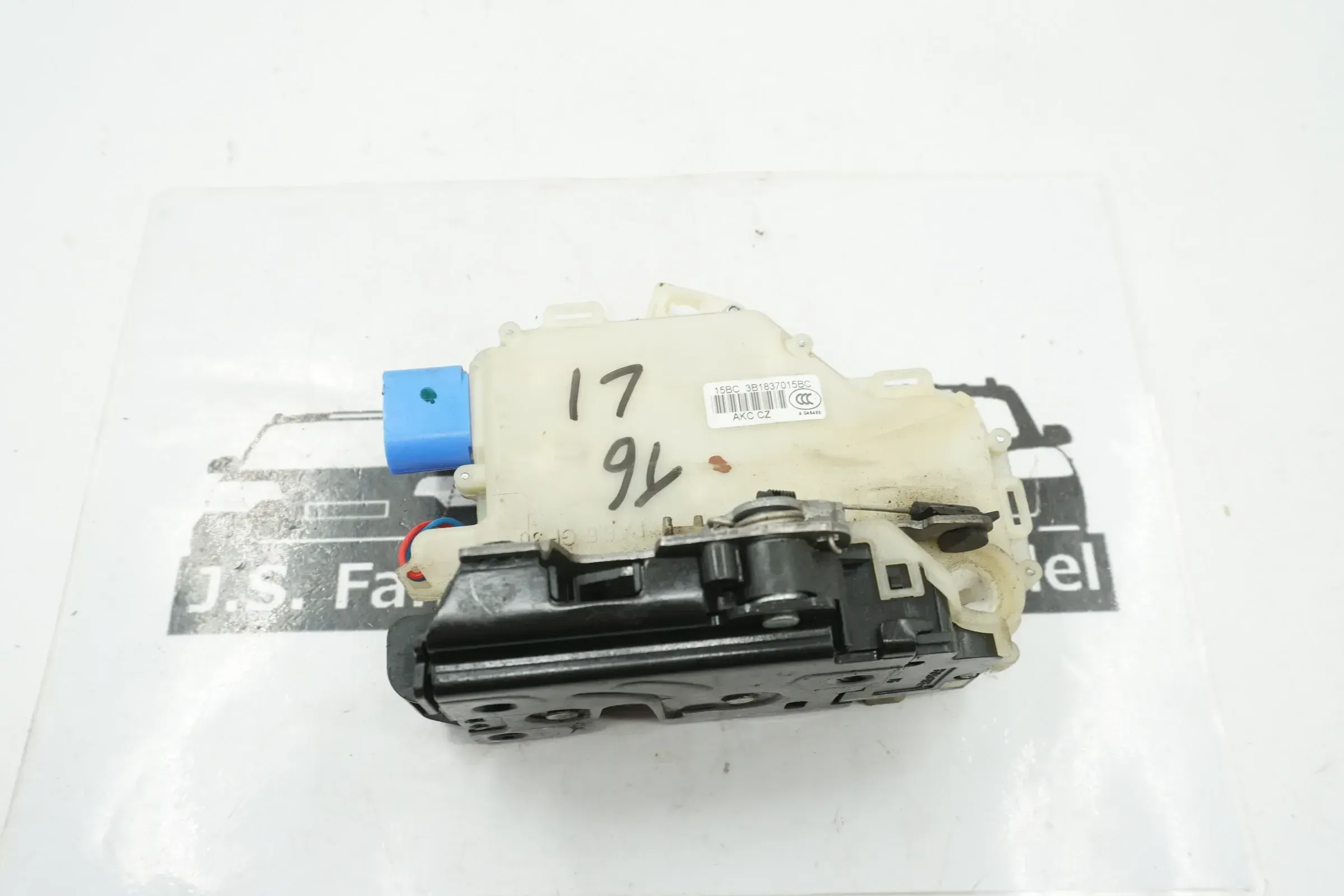 VW T5 T6 Passat Türschloss Schloss 3B1837015BC VORNE LINKS Schloss - Bild 1