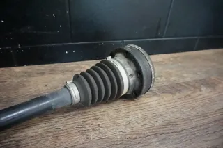 VW T5 2,0 TDI Antriebswelle Gelenkwelle vorn vorne links 7E0407271H - Bild 2
