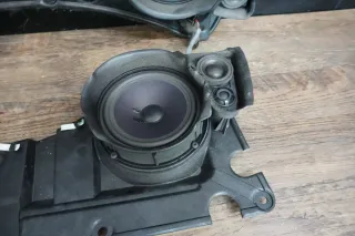 VW T5 2003-2009 Multivan original Halter+ Lautsprecher Hinten Rechts+Links 3Wege - Bild 2