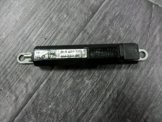 Audi S3 A3 8L Antennenverstärker Antenne Verstärker 8L0035225F *TOP* - Bild 1